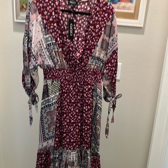 GiGio Bohemian Maxi Dress - Burgundy with tie sleeves NWT smocked waist - Picture 5 of 6